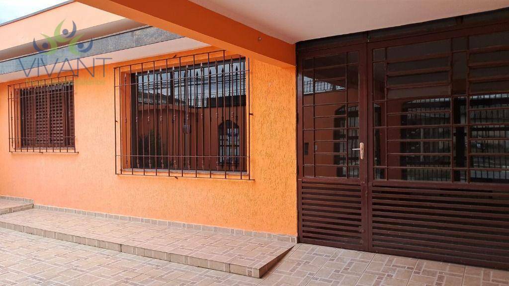 Casa para alugar com 4 quartos, 280m² - Foto 13
