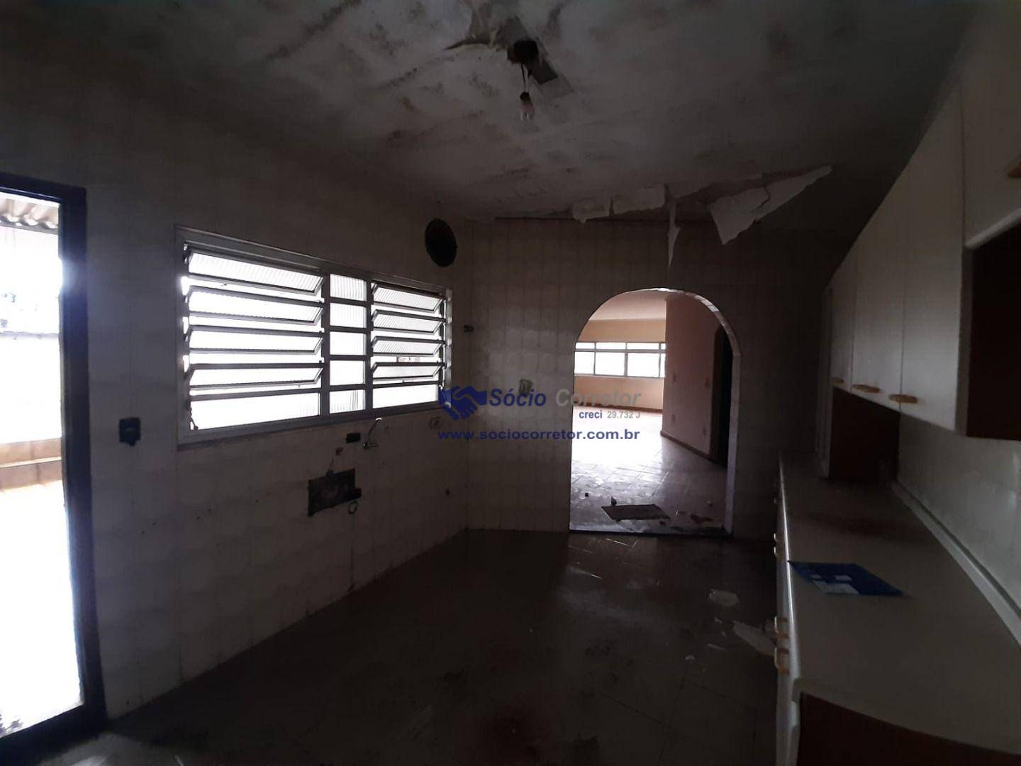 Sobrado à venda com 4 quartos, 335m² - Foto 46