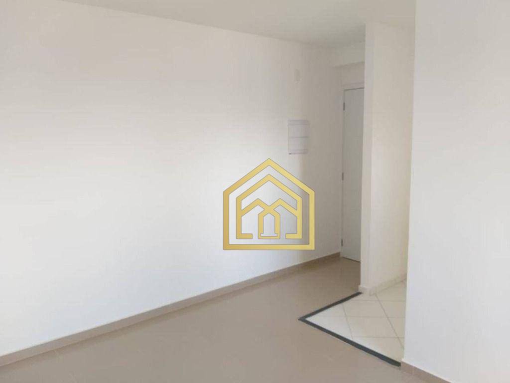 Apartamento à venda com 2 quartos, 44m² - Foto 2