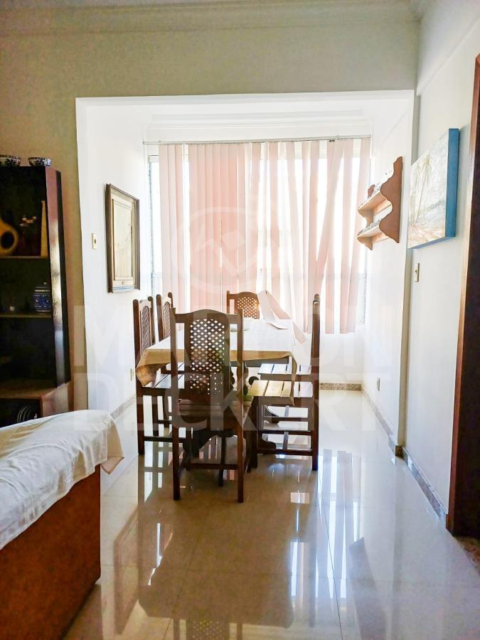 Apartamento à venda com 3 quartos, 100m² - Foto 2