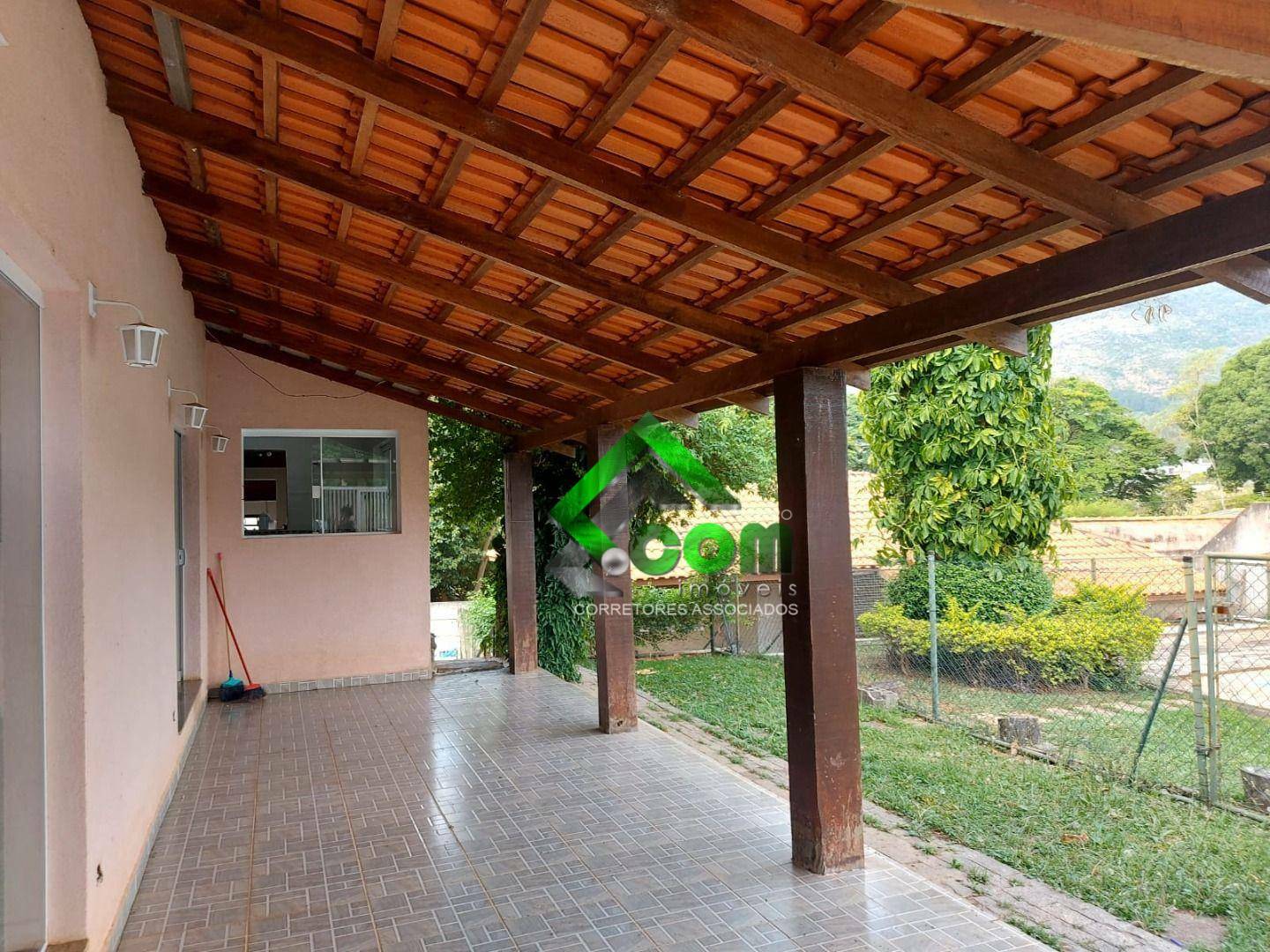 Casa à venda com 3 quartos, 257m² - Foto 3