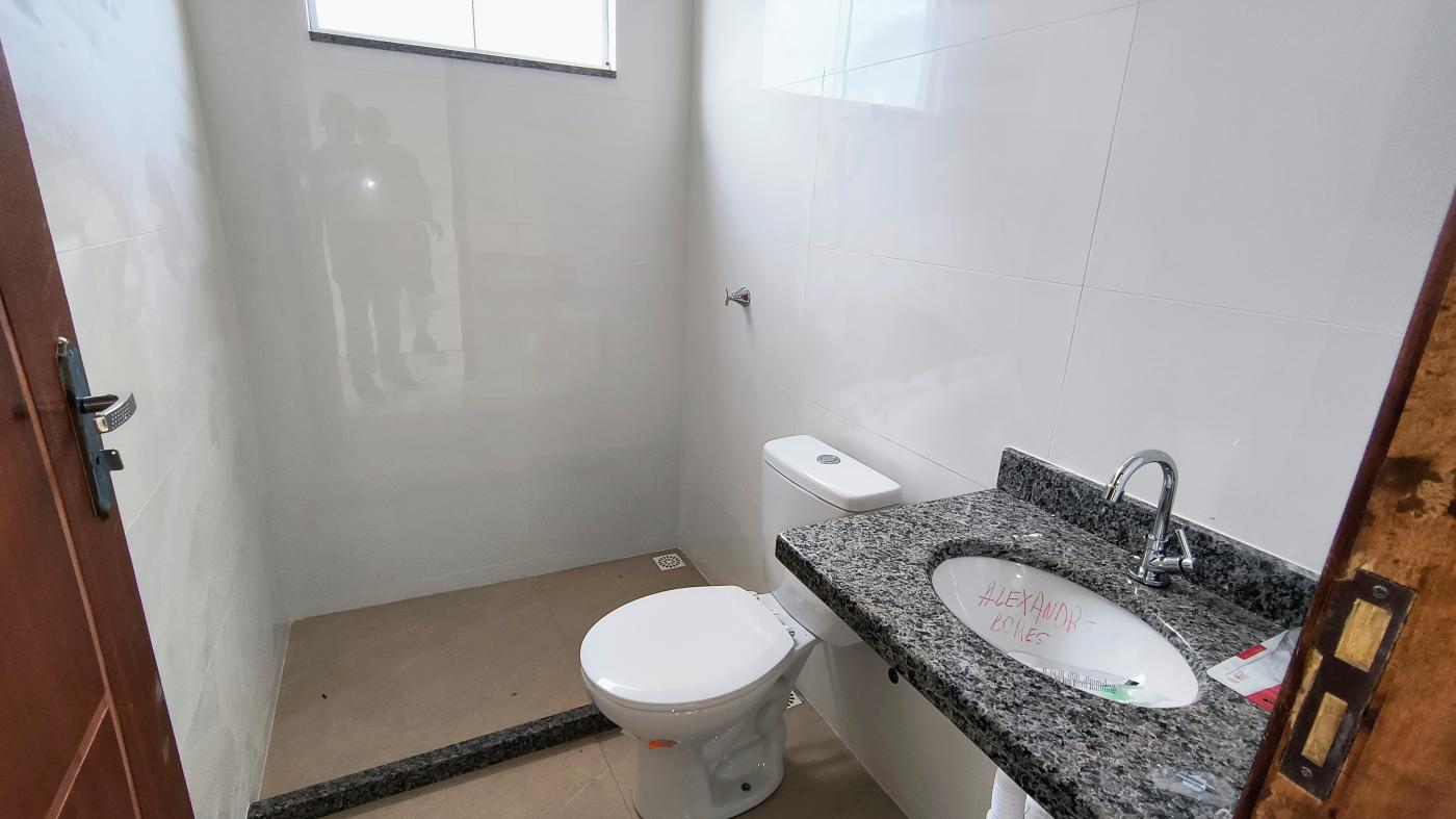 Casa à venda com 2 quartos, 200m² - Foto 8