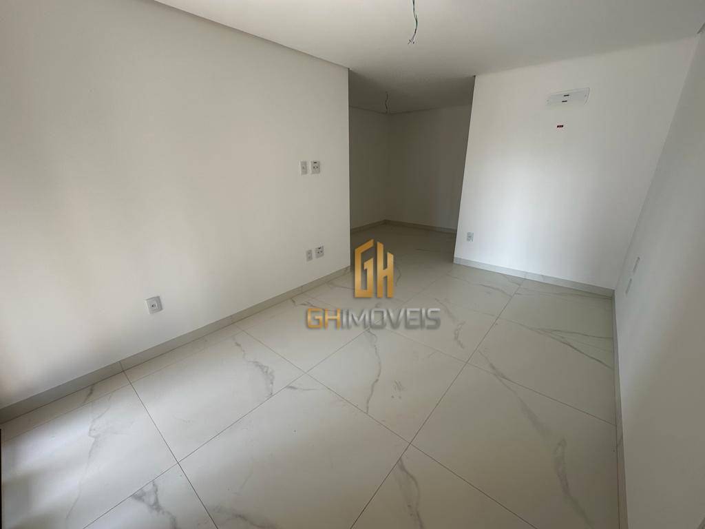 Apartamento à venda com 3 quartos, 139m² - Foto 17