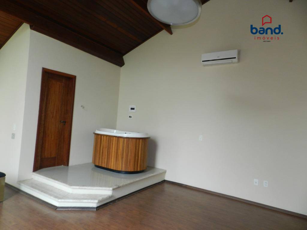 Casa à venda com 4 quartos, 200m² - Foto 19