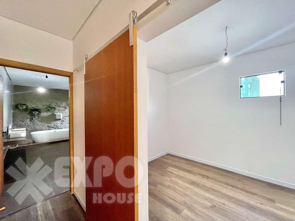 Casa de Condomínio à venda com 4 quartos, 500m² - Foto 36