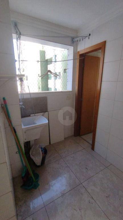 Apartamento à venda com 3 quartos, 94m² - Foto 11