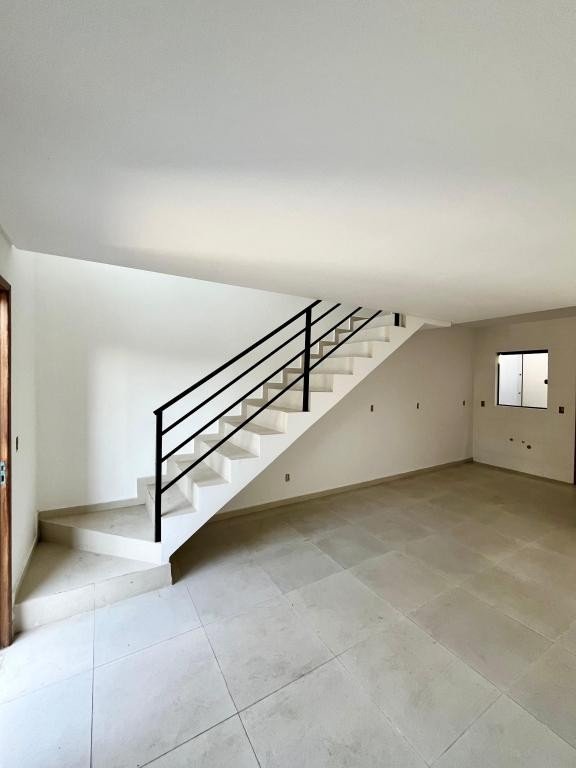 Sobrado à venda com 2 quartos, 62m² - Foto 3