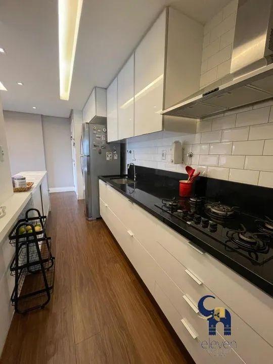 Apartamento à venda com 2 quartos, 77m² - Foto 2