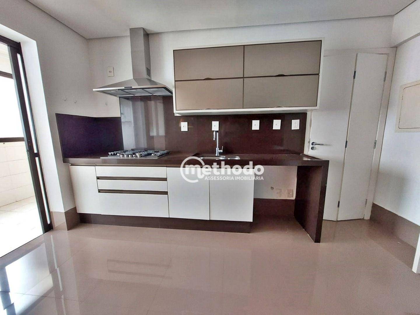 Apartamento à venda com 3 quartos, 135m² - Foto 7