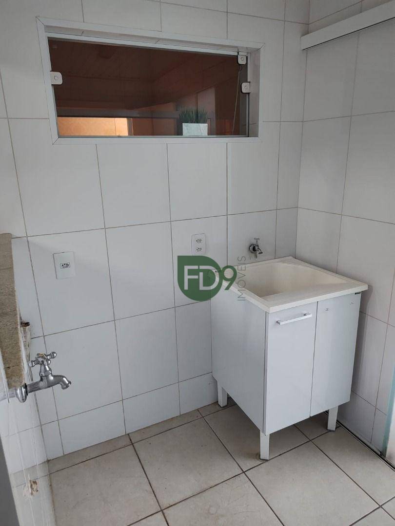 Casa à venda com 3 quartos, 155m² - Foto 4