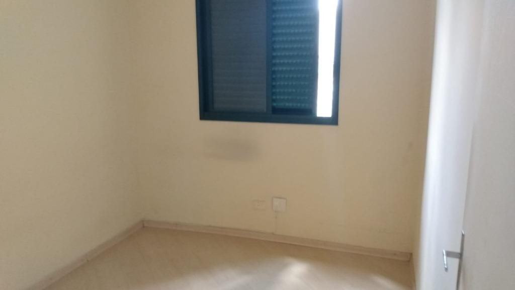 Apartamento à venda com 3 quartos, 70m² - Foto 1