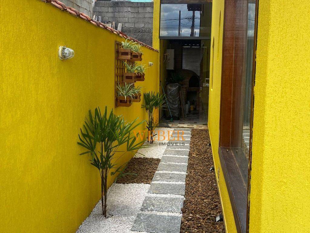 Casa de Condomínio à venda com 3 quartos, 290m² - Foto 4