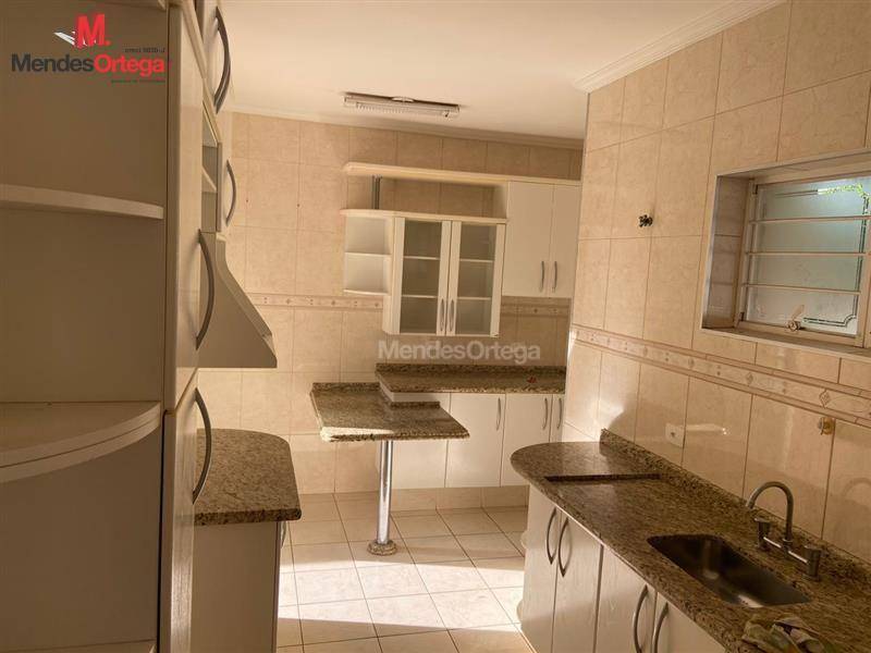 Casa de Condomínio para alugar com 3 quartos, 124m² - Foto 5
