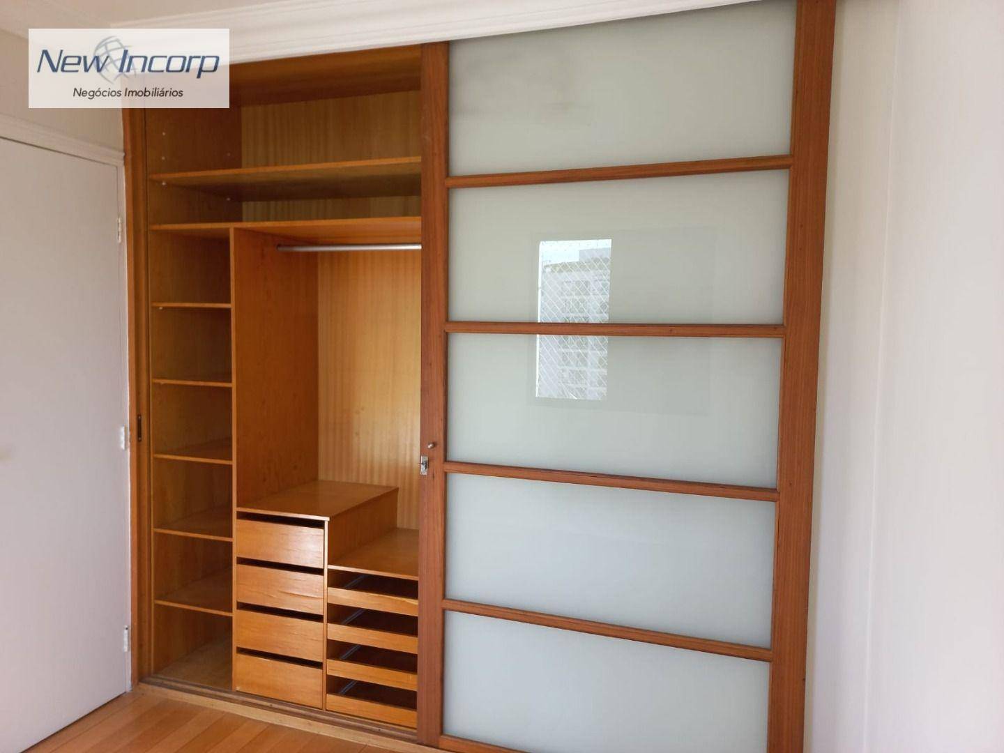 Apartamento à venda com 2 quartos, 70m² - Foto 31