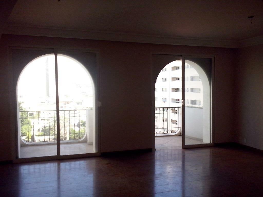 Apartamento à venda com 3 quartos, 200m² - Foto 8