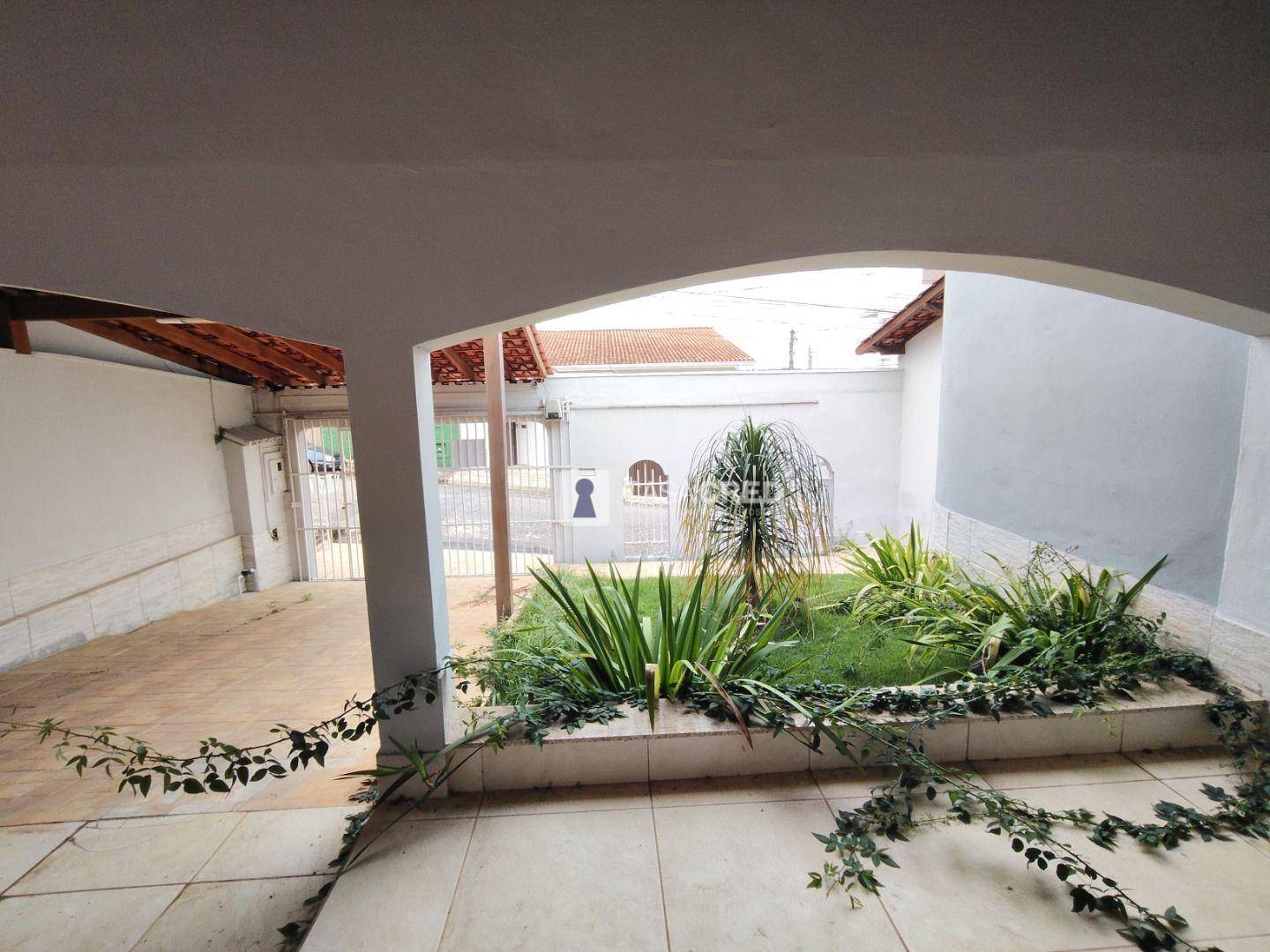 Casa, 3 quartos, 288 m² - Foto 2