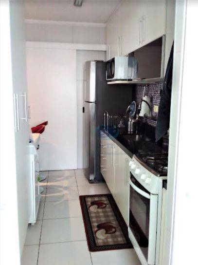 Apartamento à venda com 2 quartos, 67m² - Foto 11