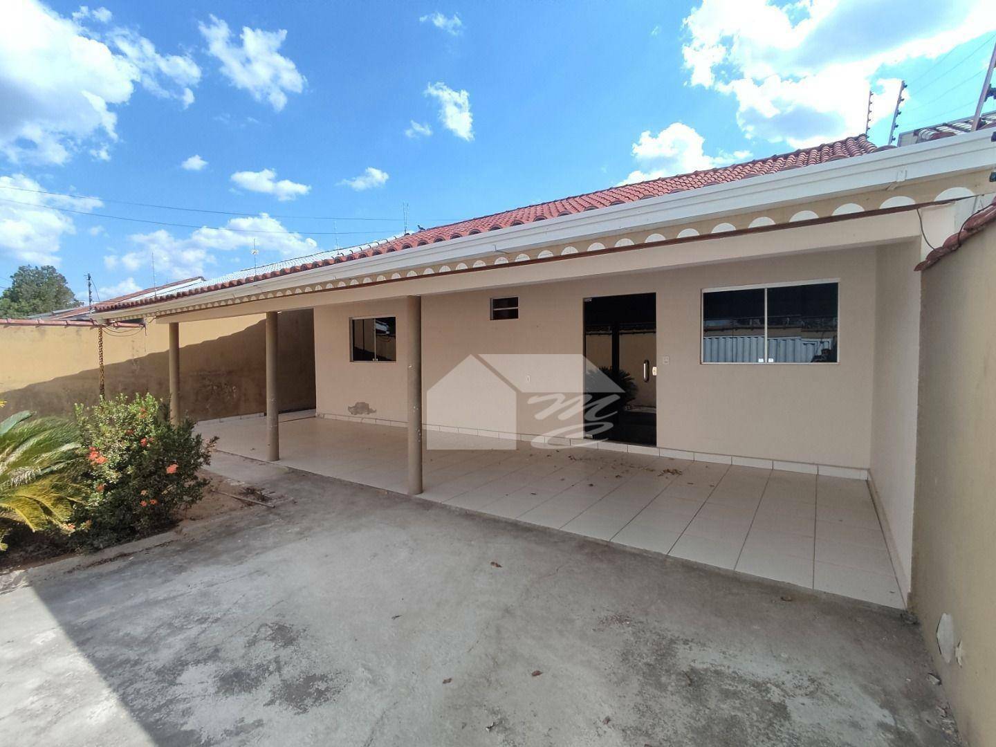 Casa para alugar com 2 quartos, 154m² - Foto 2