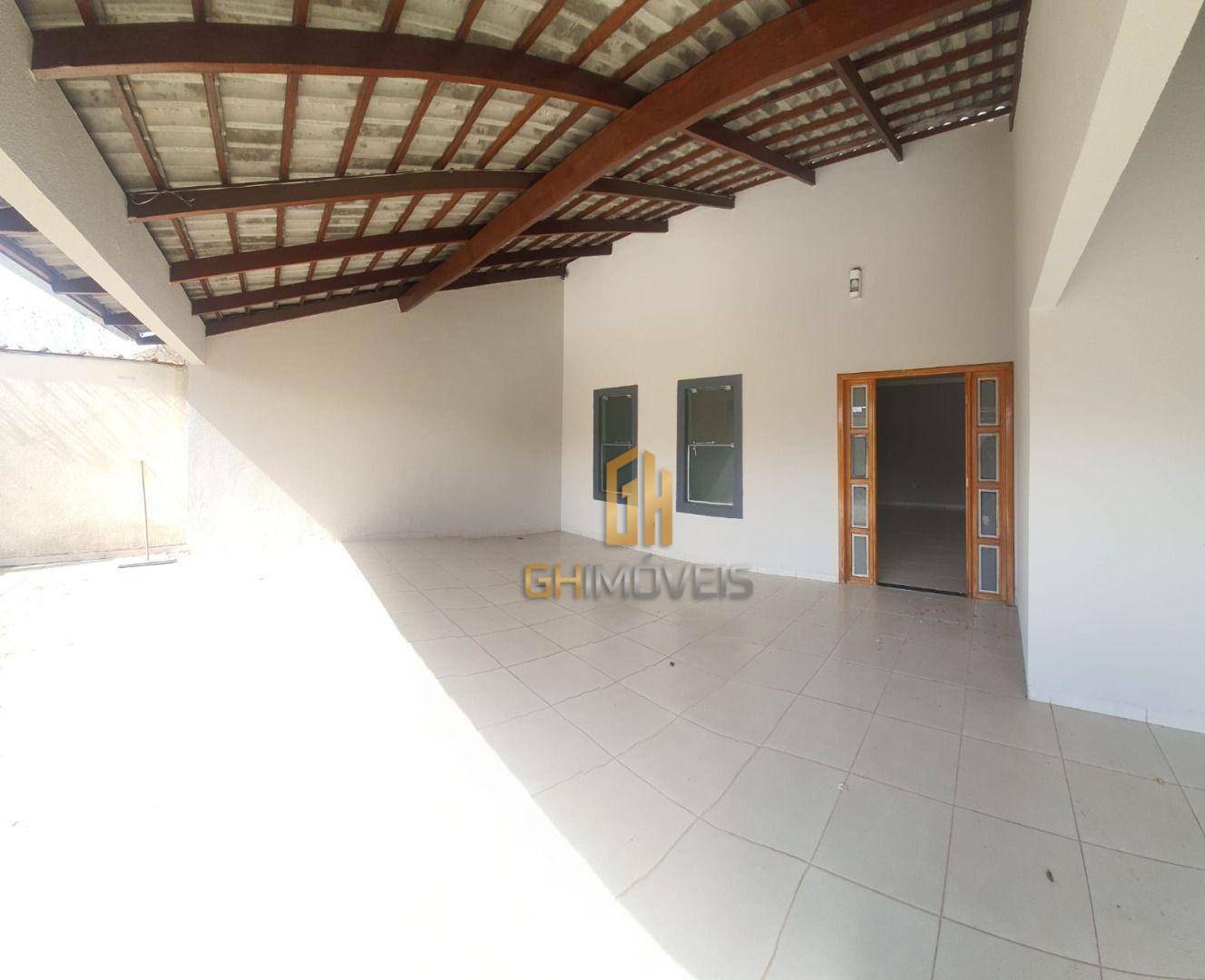 Casa à venda com 3 quartos, 200m² - Foto 1