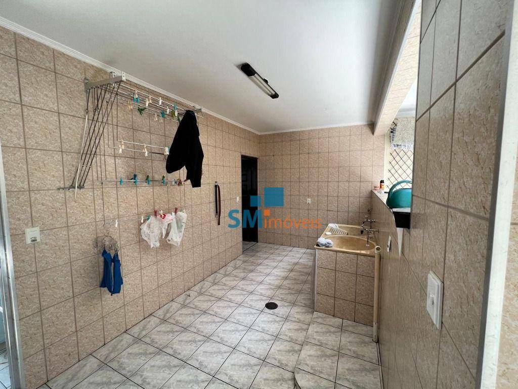 Sobrado à venda com 3 quartos, 250m² - Foto 30