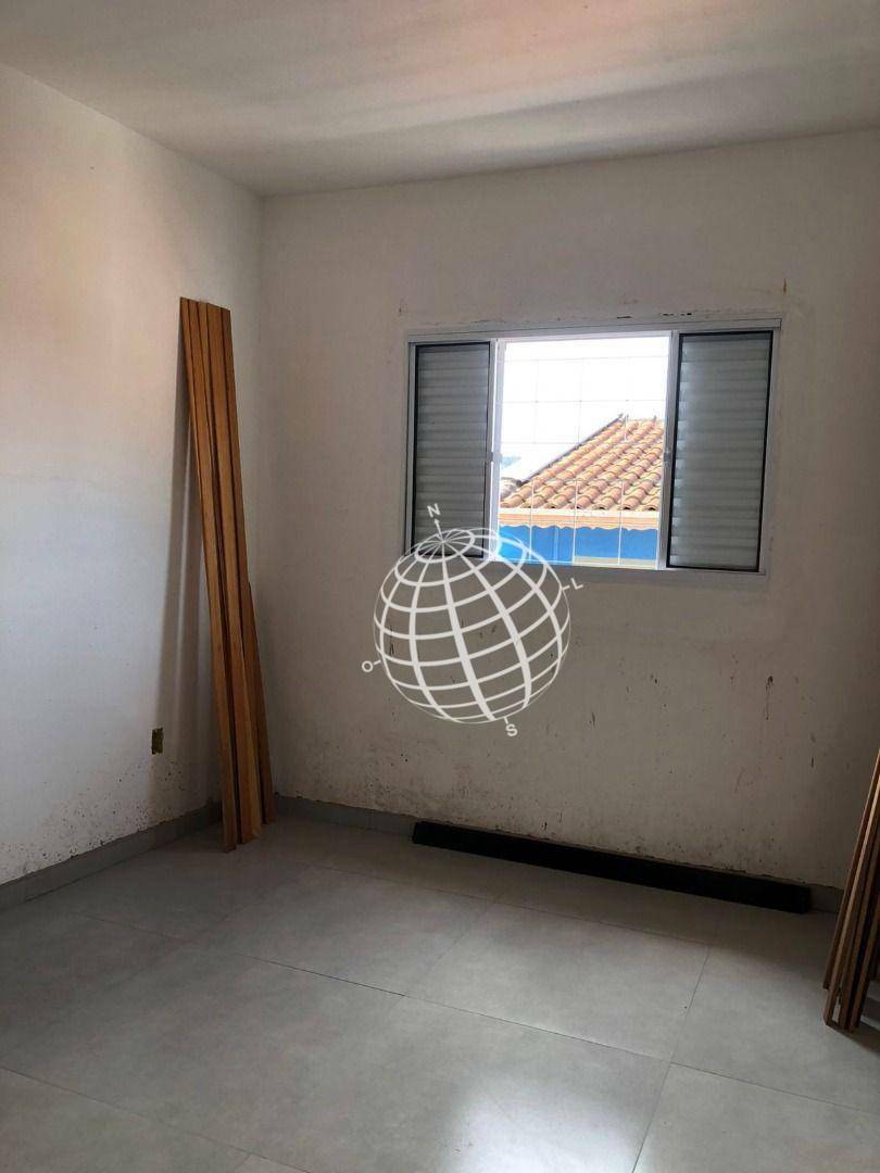 Casa à venda com 2 quartos, 105m² - Foto 8