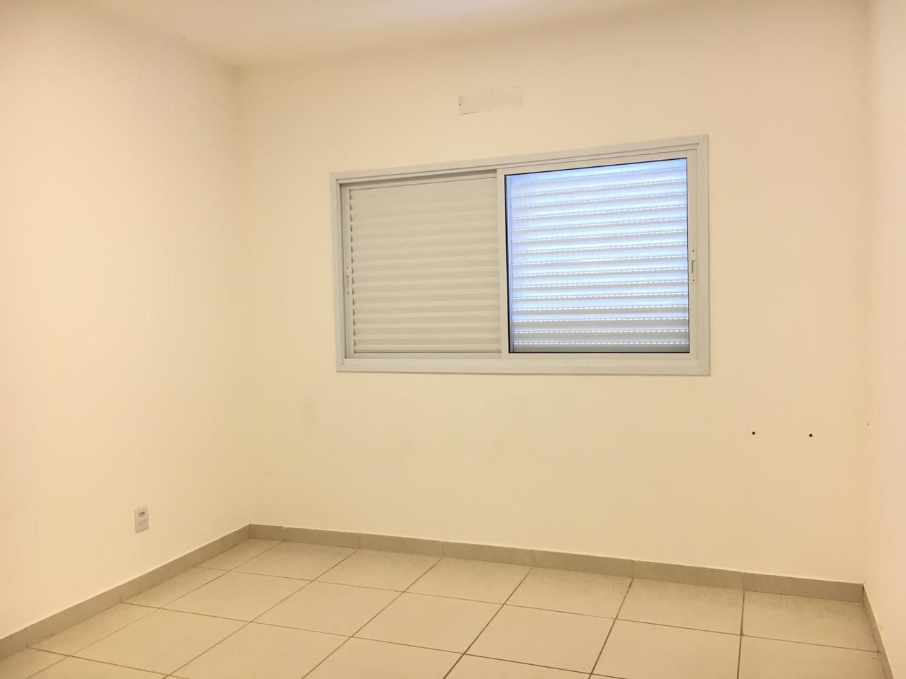 Casa para alugar com 4 quartos, 280m² - Foto 13