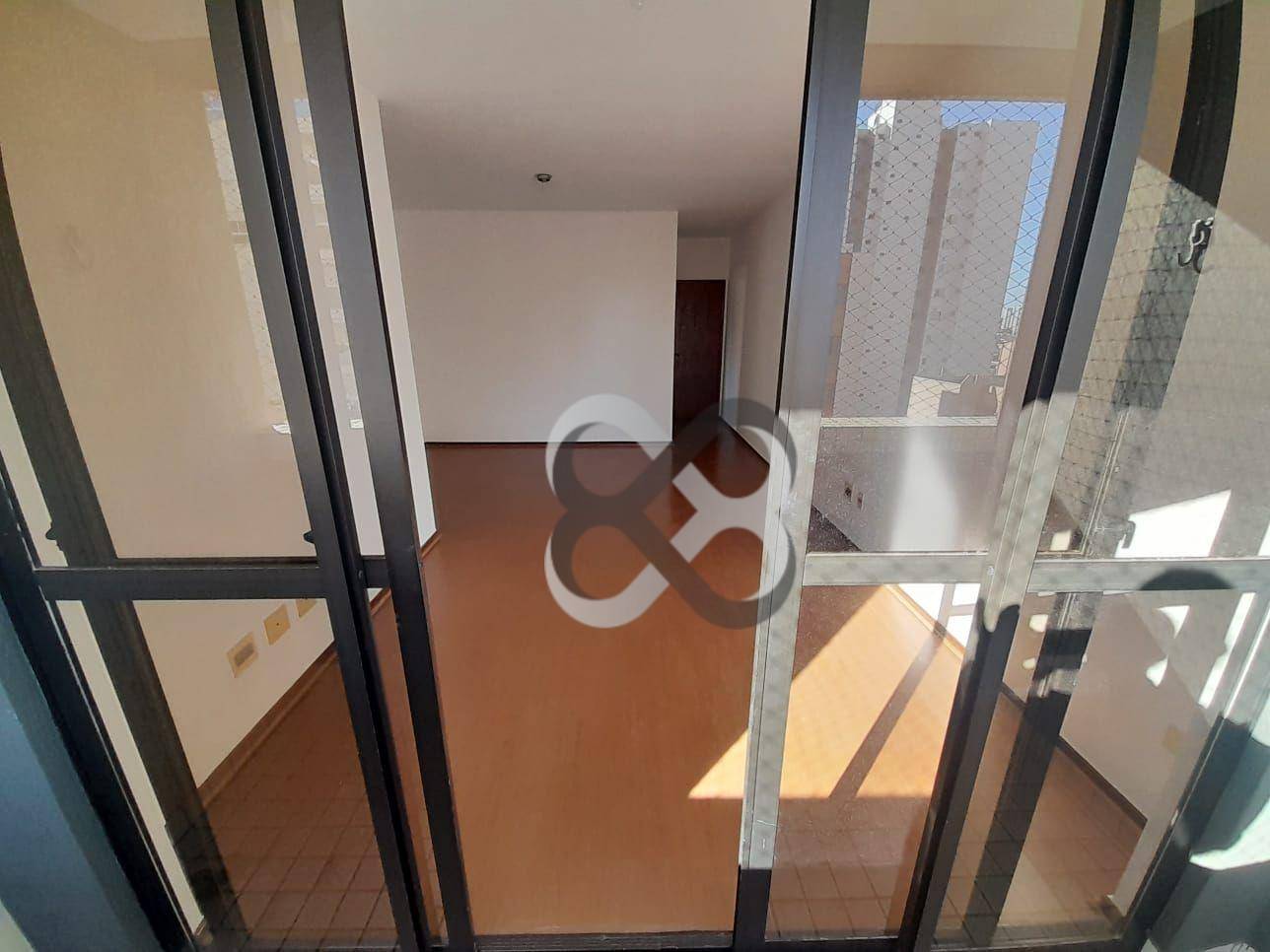 Apartamento à venda com 3 quartos, 98m² - Foto 3