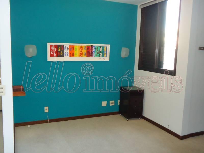 Apartamento para alugar com 1 quarto, 75m² - Foto 12