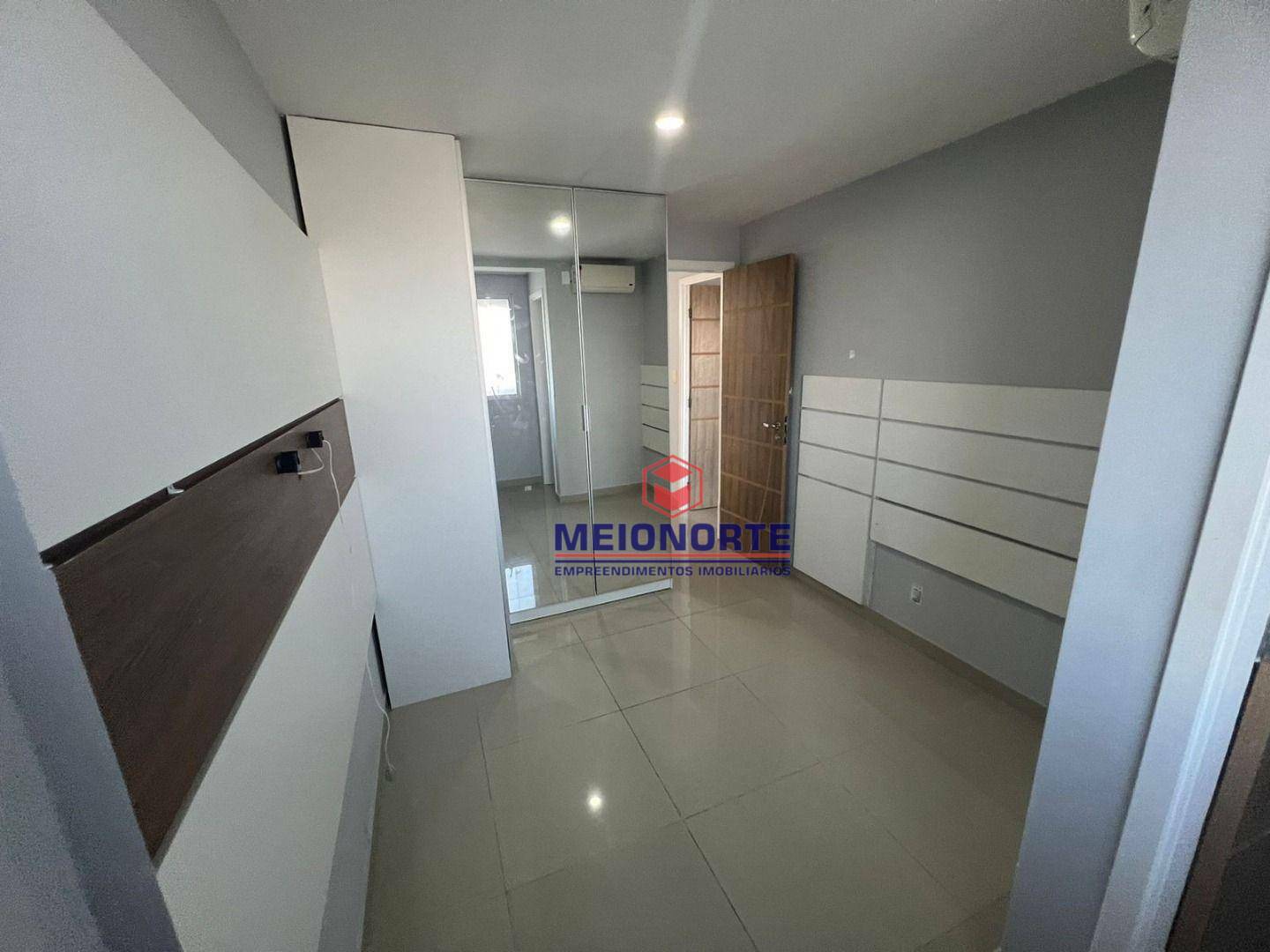 Apartamento para alugar com 2 quartos, 81m² - Foto 12