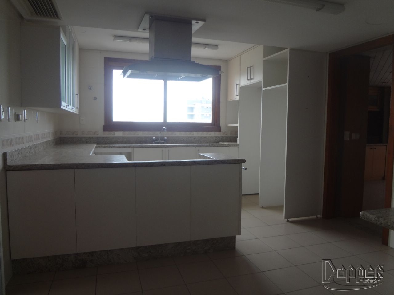 Apartamento à venda com 3 quartos, 293m² - Foto 6