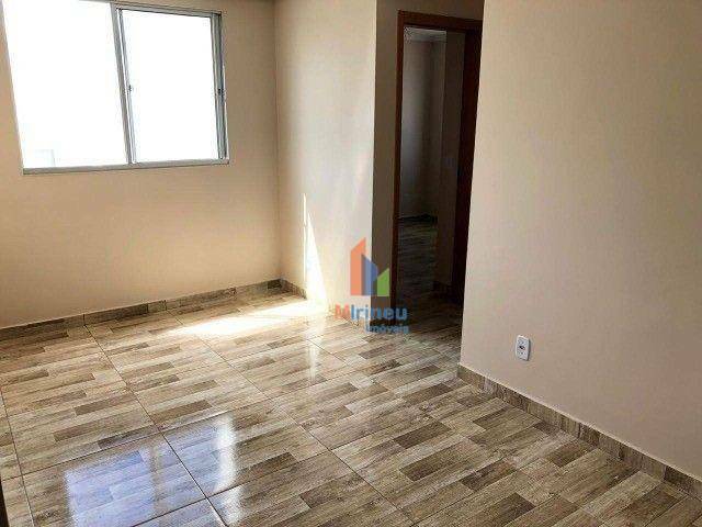 Apartamento à venda com 2 quartos, 52m² - Foto 3