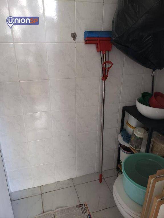 Apartamento à venda com 2 quartos, 70m² - Foto 27