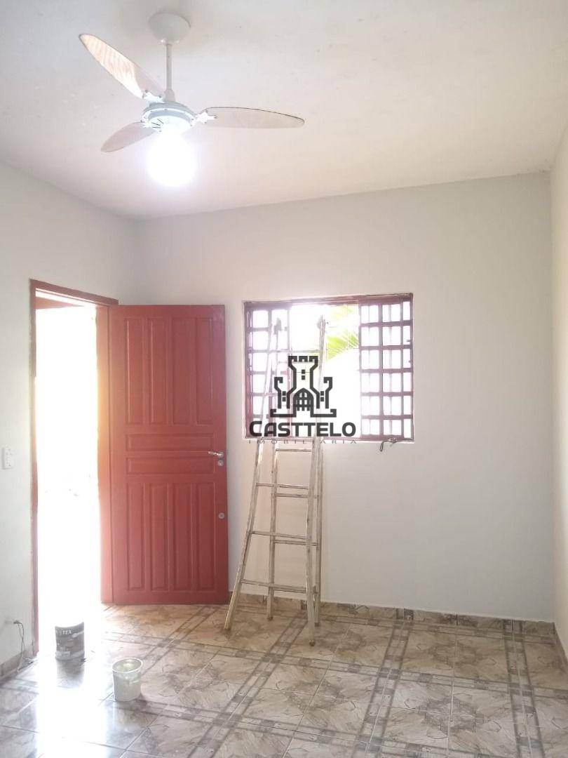 Casa à venda com 3 quartos, 95m² - Foto 3