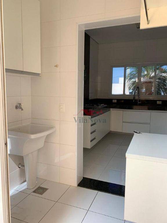 Casa de Condomínio para alugar com 3 quartos, 110m² - Foto 2