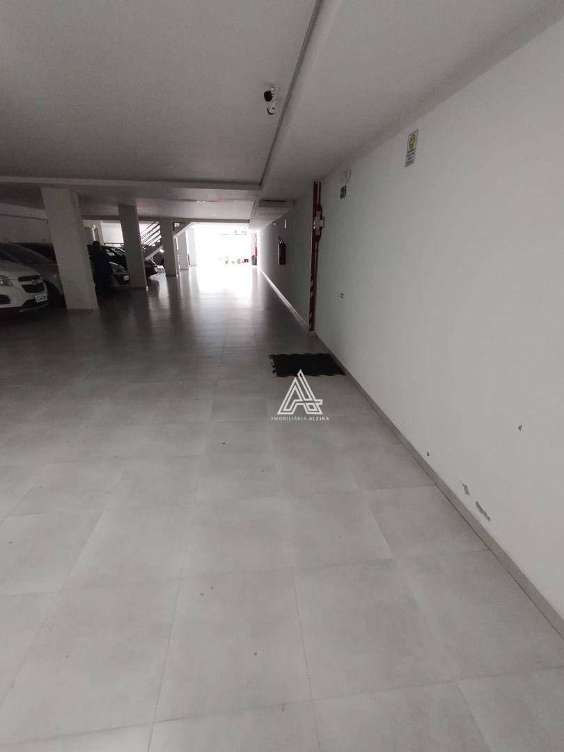 Apartamento à venda com 2 quartos, 90m² - Foto 2