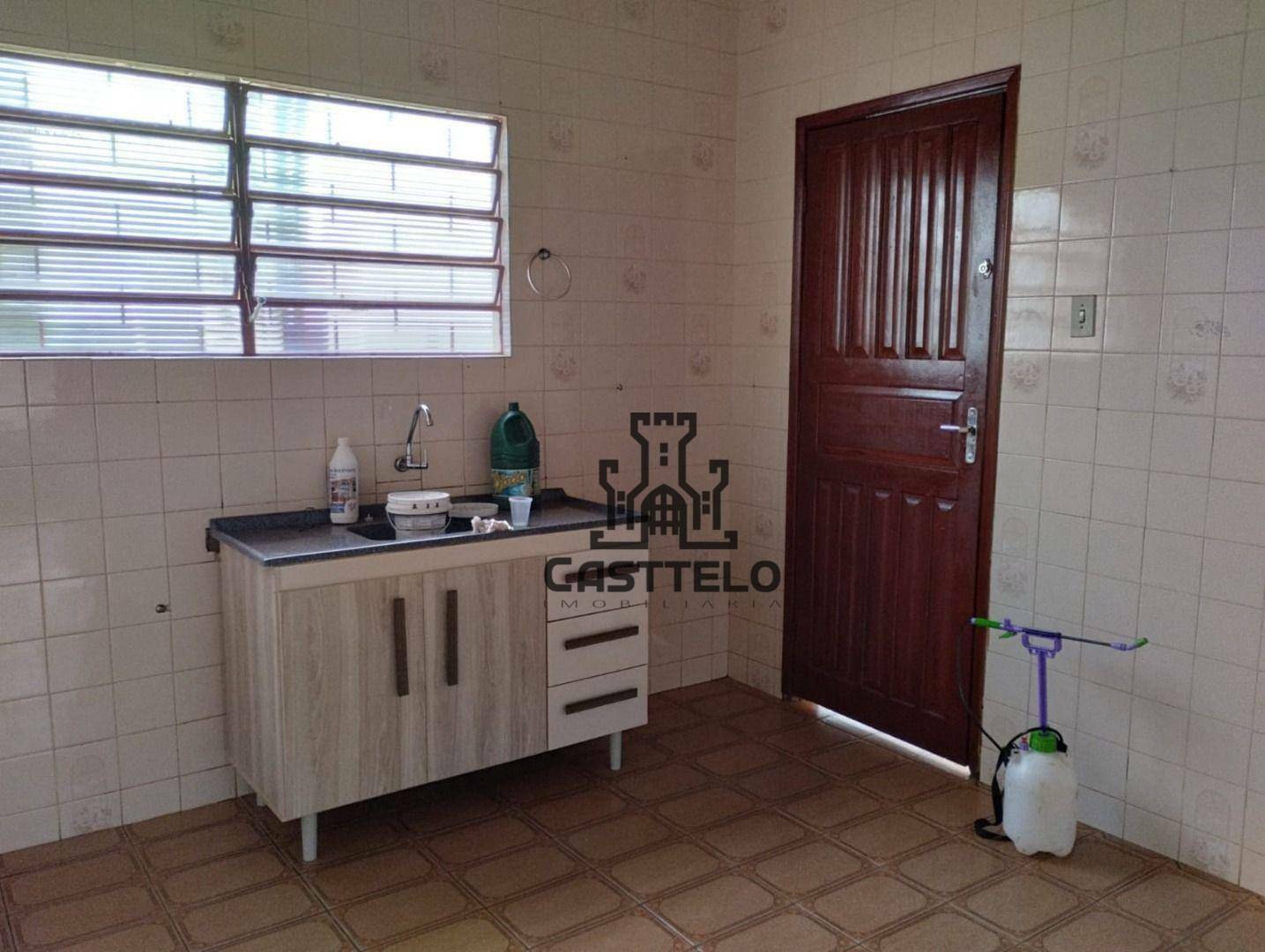 Casa à venda com 2 quartos, 60m² - Foto 9