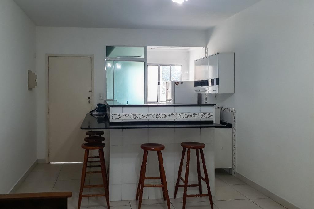 Apartamento para alugar com 2 quartos, 70m² - Foto 2