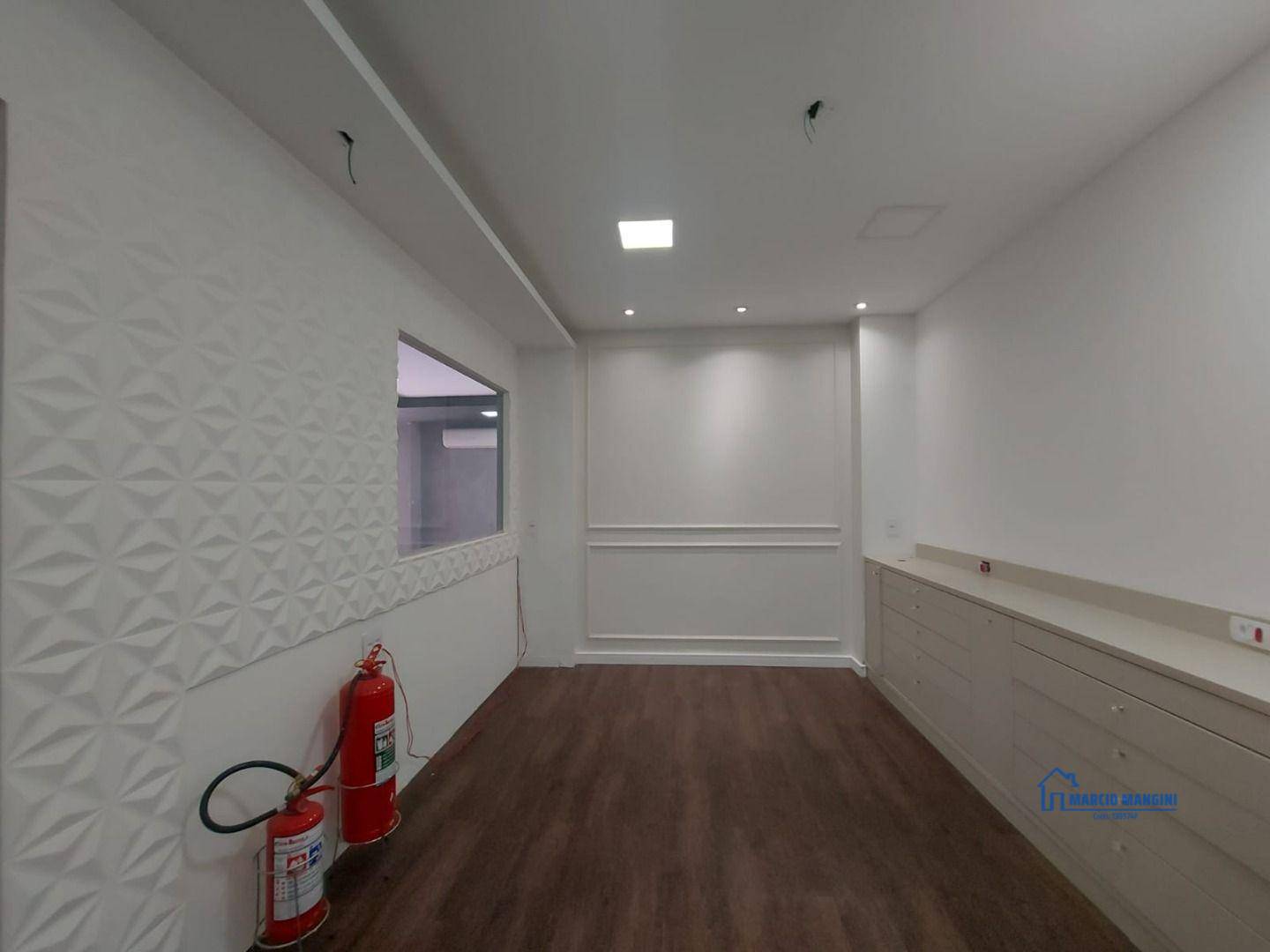 Casa para alugar com 12 quartos, 350m² - Foto 14