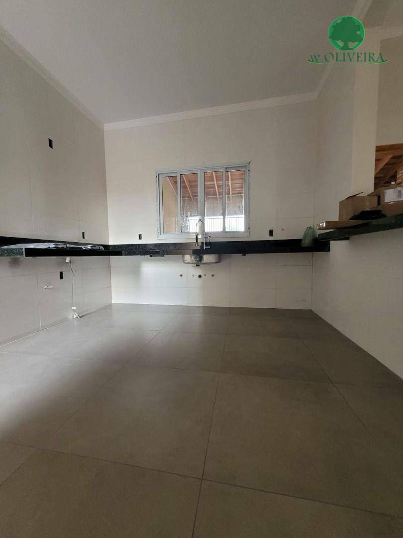 Casa à venda com 3 quartos, 123m² - Foto 4