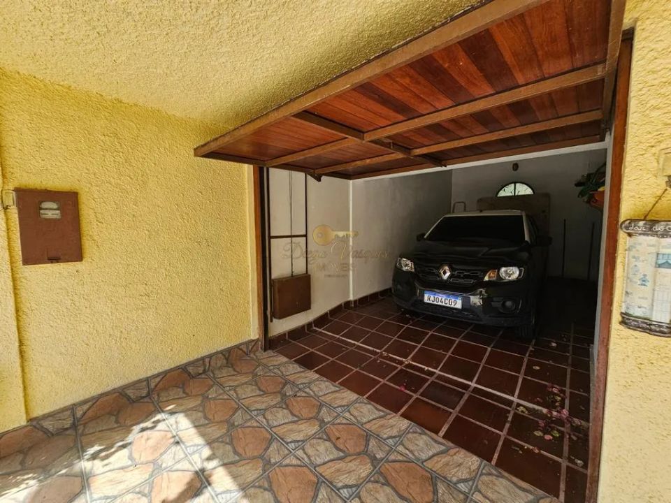 Casa de Condomínio à venda com 4 quartos, 180m² - Foto 26