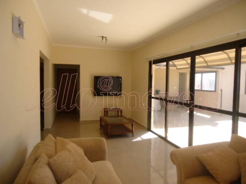 Loft para alugar com 4 quartos, 234m² - Foto 2