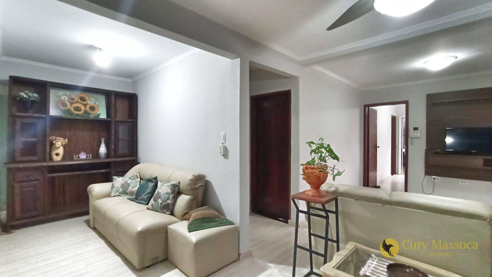 Casa à venda com 4 quartos, 200m² - Foto 4