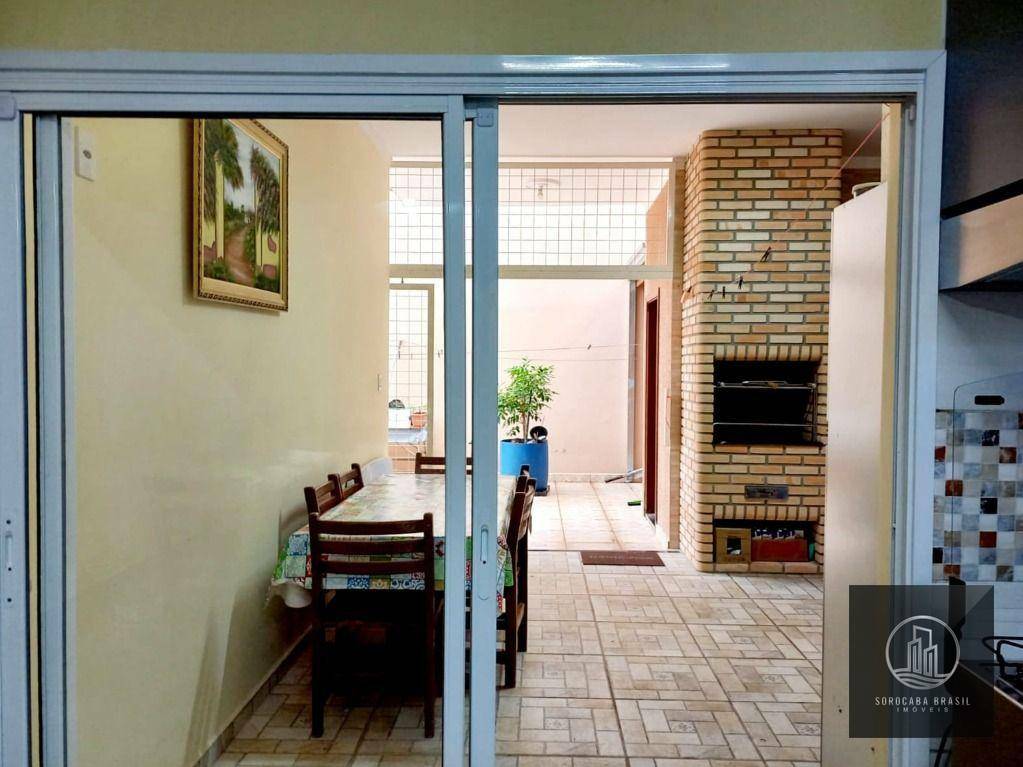 Casa à venda com 3 quartos, 186m² - Foto 4