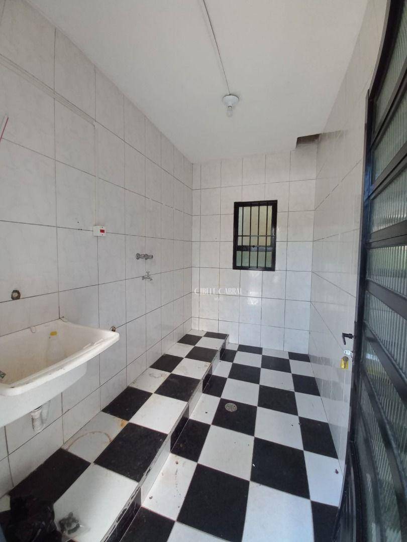 Chácara à venda e aluguel com 3 quartos, 200m² - Foto 18