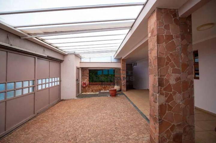 Casa para alugar com 4 quartos, 210m² - Foto 6