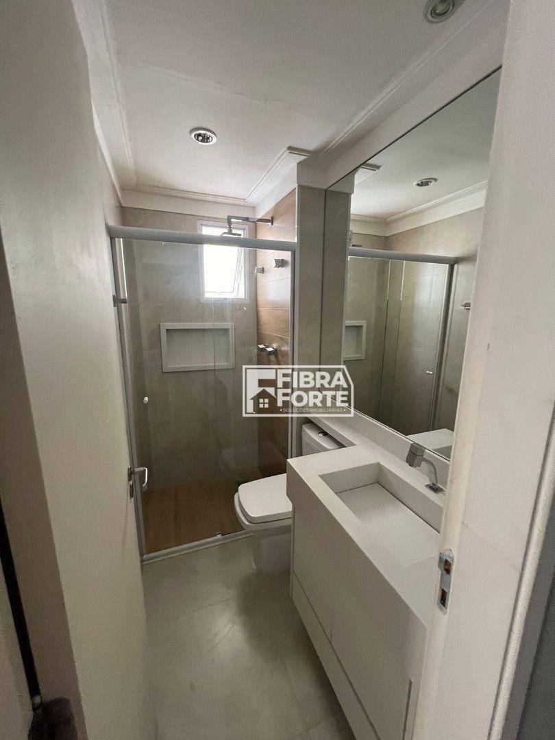 Apartamento à venda e aluguel com 3 quartos, 75m² - Foto 10