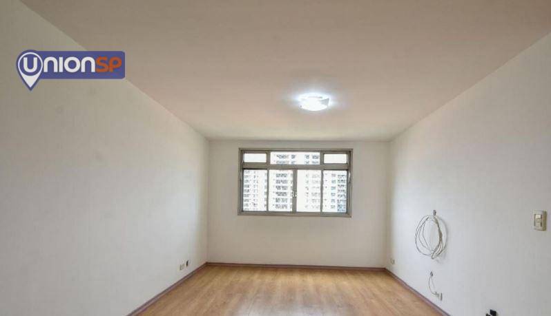 Apartamento à venda com 2 quartos, 80m² - Foto 3