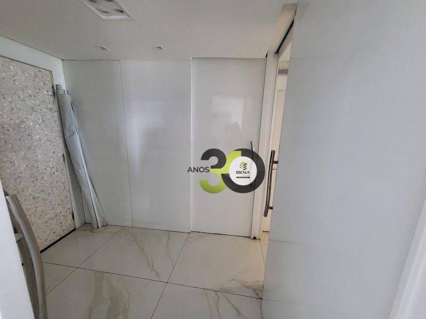 Cobertura à venda com 3 quartos, 220m² - Foto 34