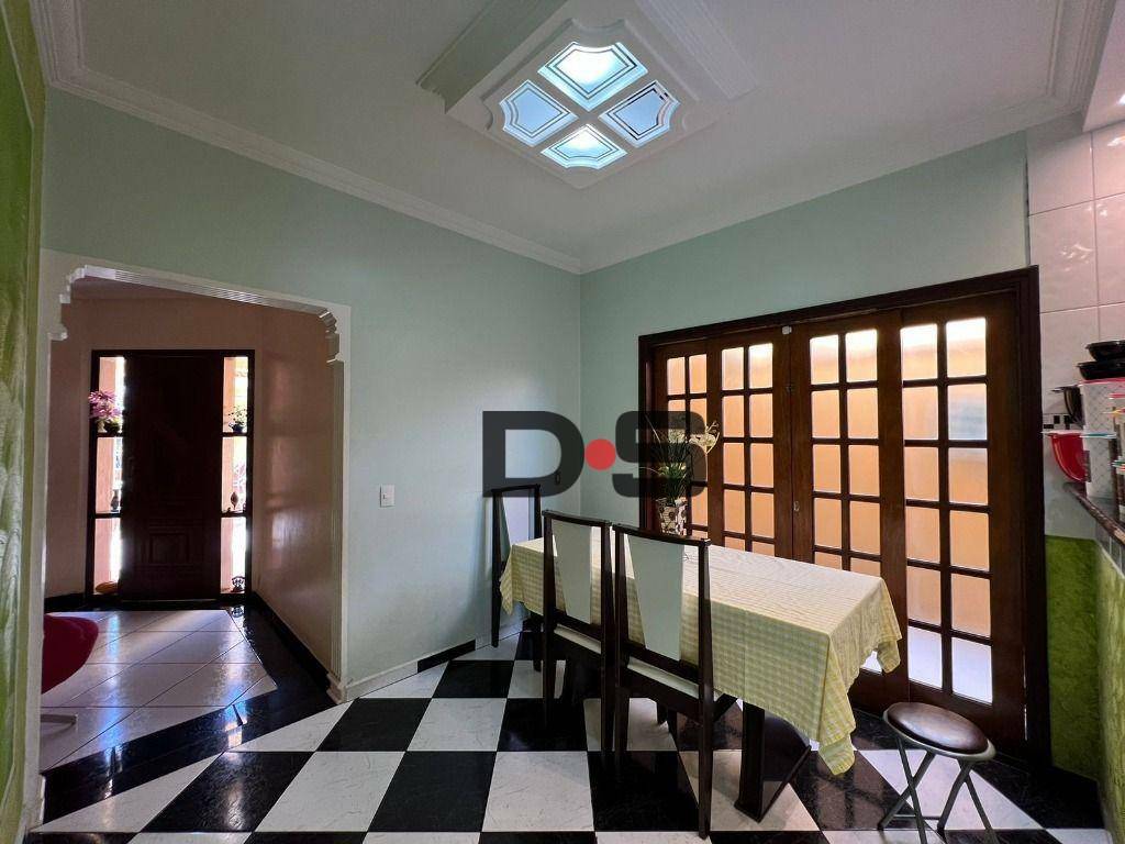 Casa à venda com 3 quartos, 150m² - Foto 5