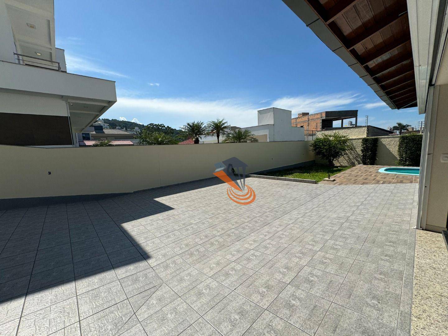 Casa de Condomínio à venda com 5 quartos, 400m² - Foto 42